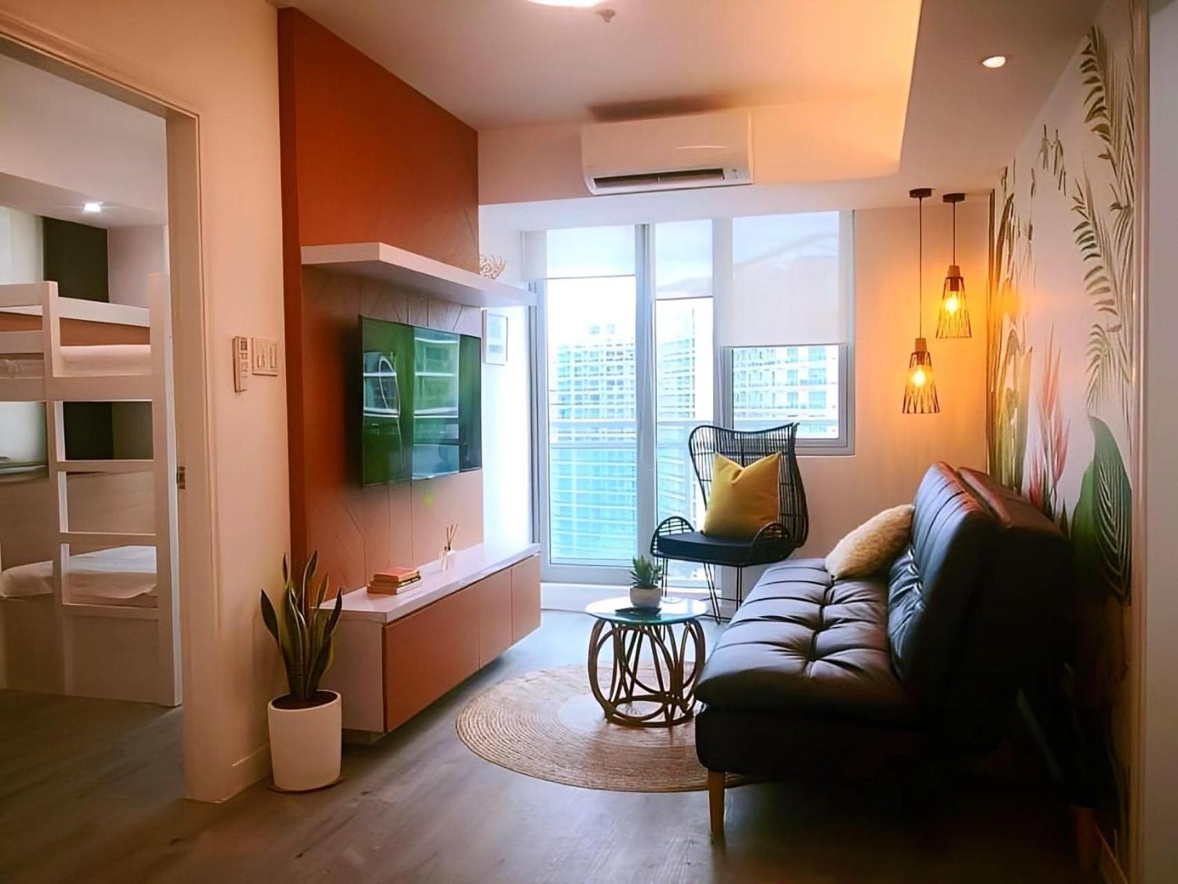 Manila Urban Resort At Azure Buitenkant foto